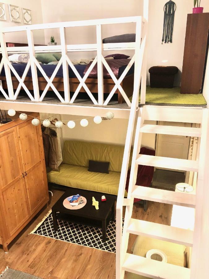 Zen Hostel By Central Market Budapest Ngoại thất bức ảnh