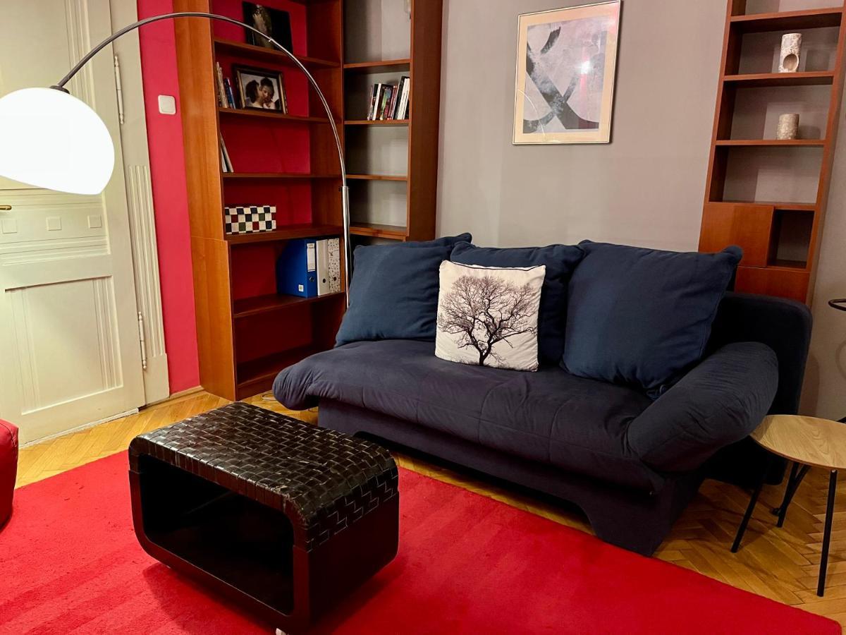 Zen Hostel By Central Market Budapest Ngoại thất bức ảnh