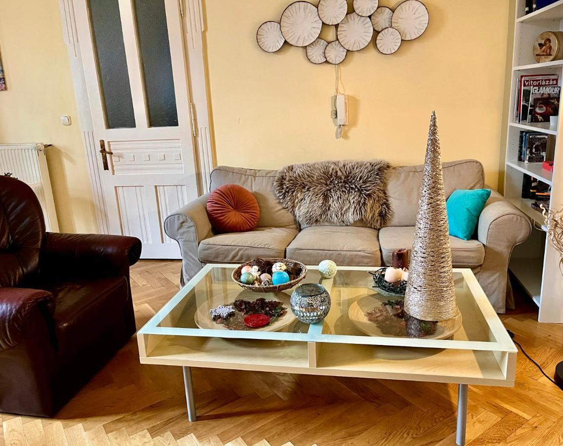 Zen Hostel By Central Market Budapest Ngoại thất bức ảnh