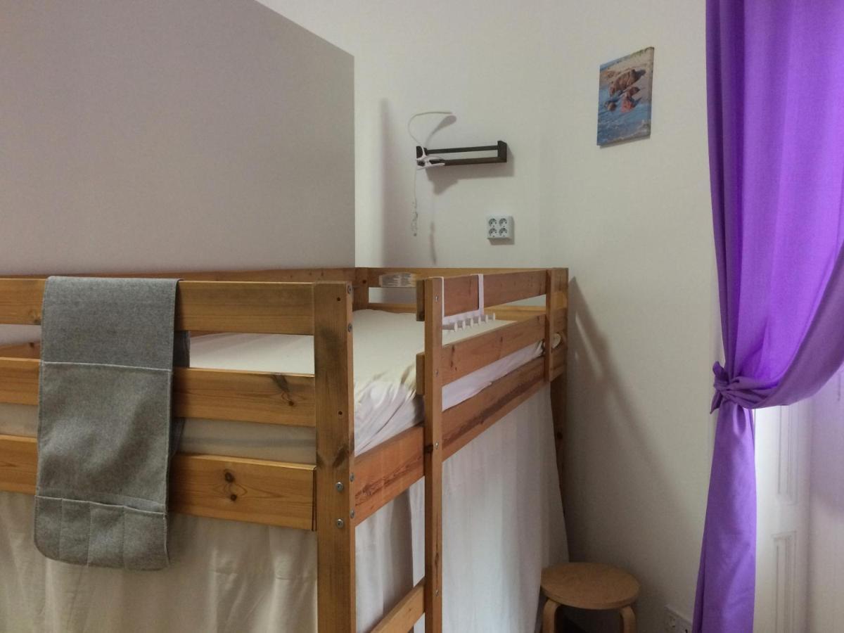 Zen Hostel By Central Market Budapest Phòng bức ảnh