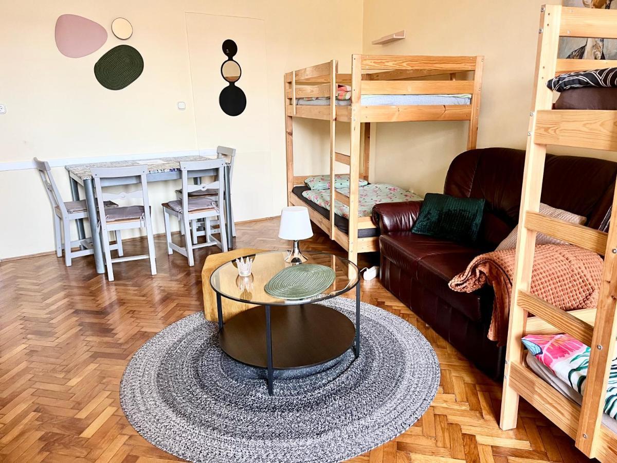 Zen Hostel By Central Market Budapest Ngoại thất bức ảnh