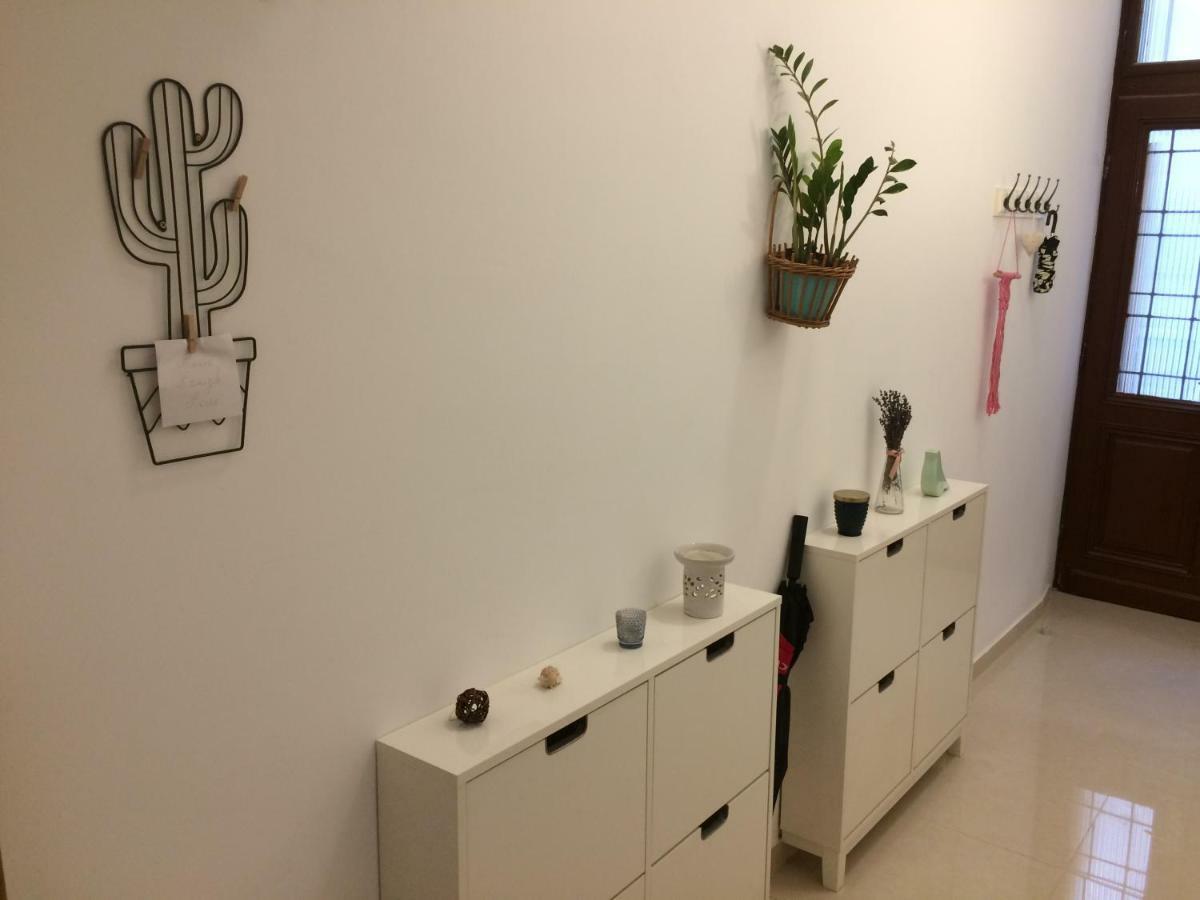 Zen Hostel By Central Market Budapest Ngoại thất bức ảnh
