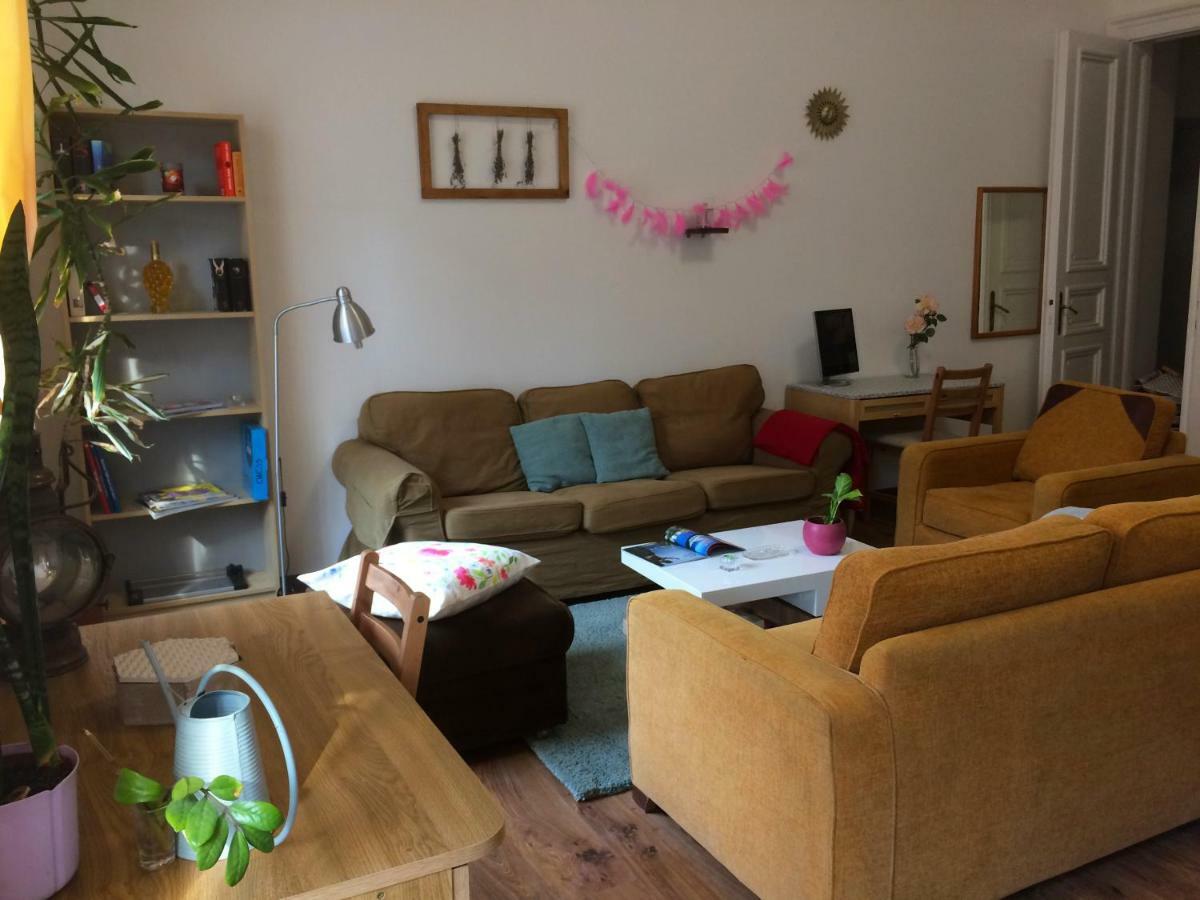 Zen Hostel By Central Market Budapest Ngoại thất bức ảnh